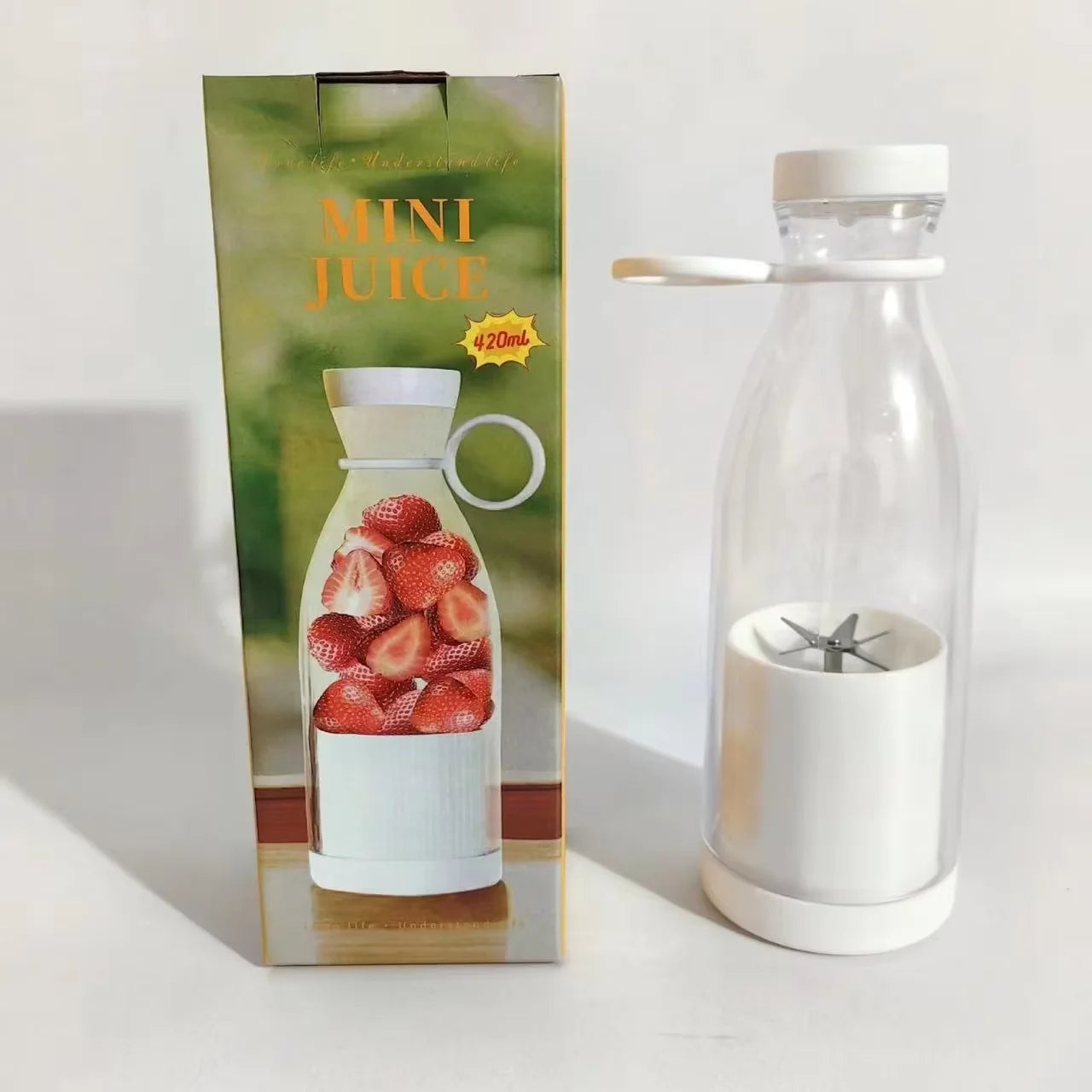 420ml Home Juice Cup with Removable Cutter Head Leak-Proof Lid Powerful Mini Blender Portable Electric Juicer Cup Kitchen Tool