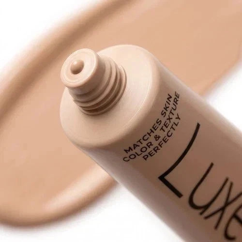 Luxe Color-Adapting Foundation – Light & Brown Shades, Lightweight Natural Finish